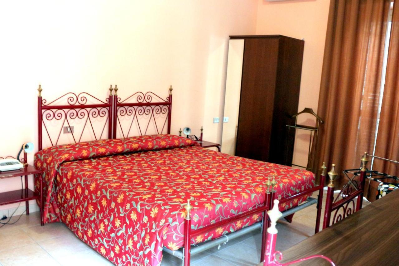 Standard Double Room,1111561407:JPEG