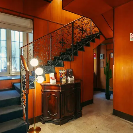 Hotel Italia-3